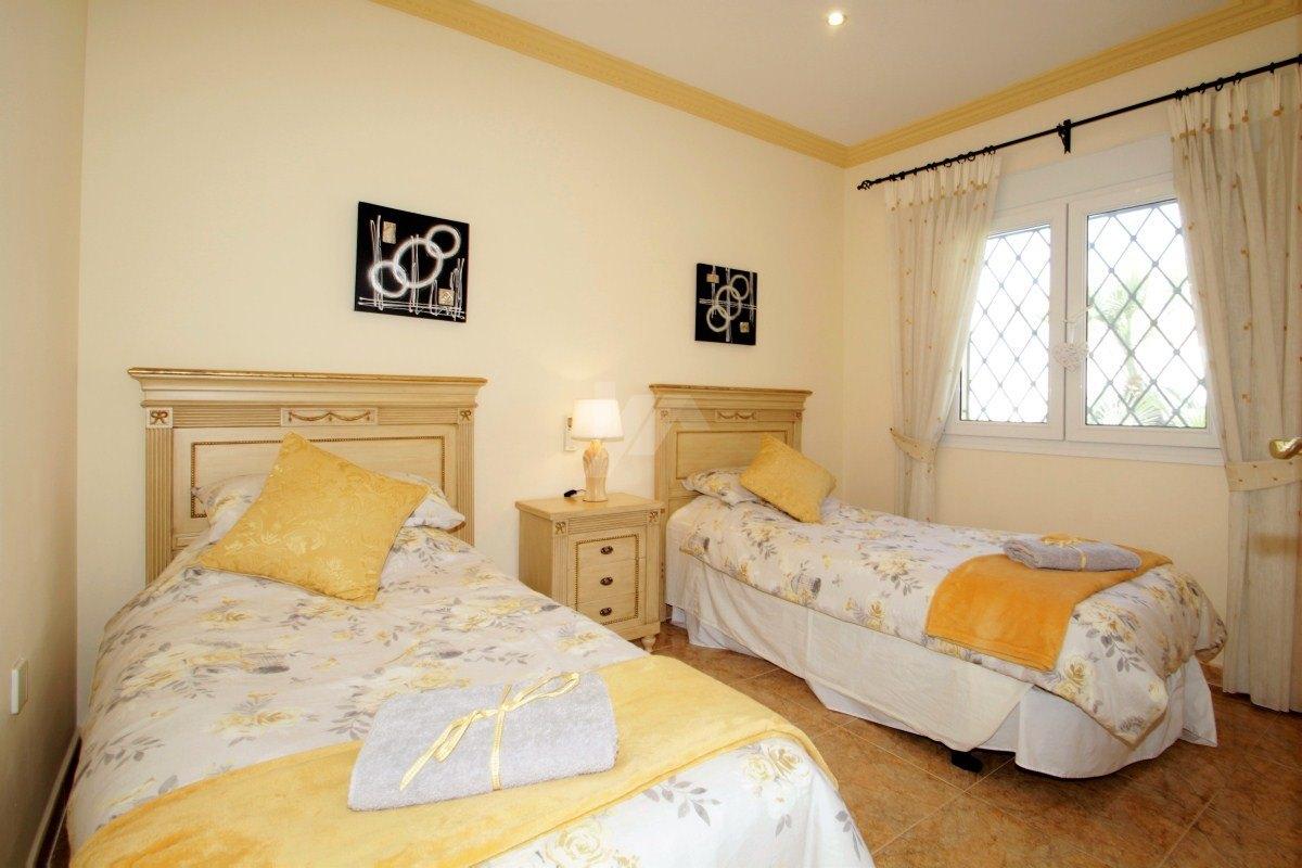 Villa panorámica con vistas al mar en venta en Teulda-Moraira, Costa Blanca.