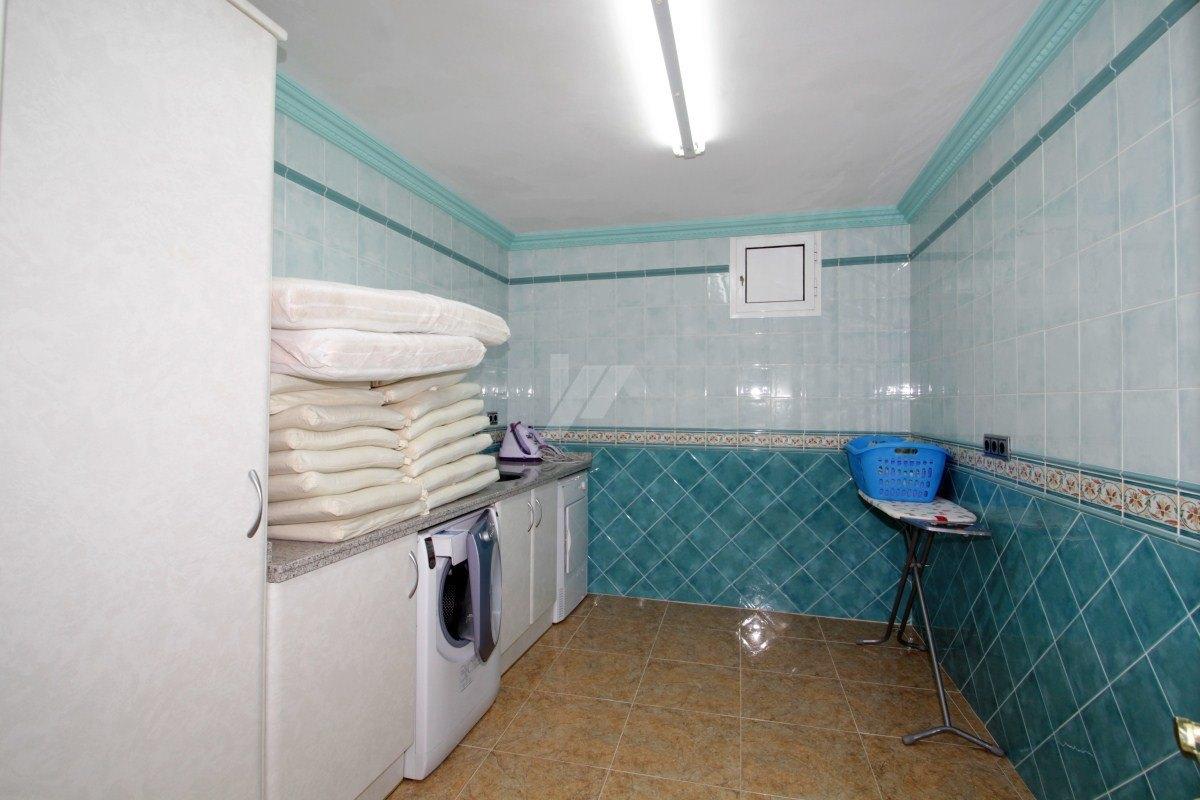 Villa panorámica con vistas al mar en venta en Teulda-Moraira, Costa Blanca.