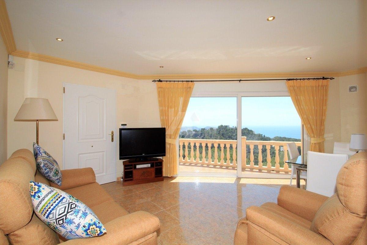 Villa panorámica con vistas al mar en venta en Teulda-Moraira, Costa Blanca.