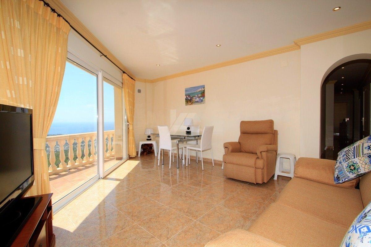 Villa panorámica con vistas al mar en venta en Teulda-Moraira, Costa Blanca.