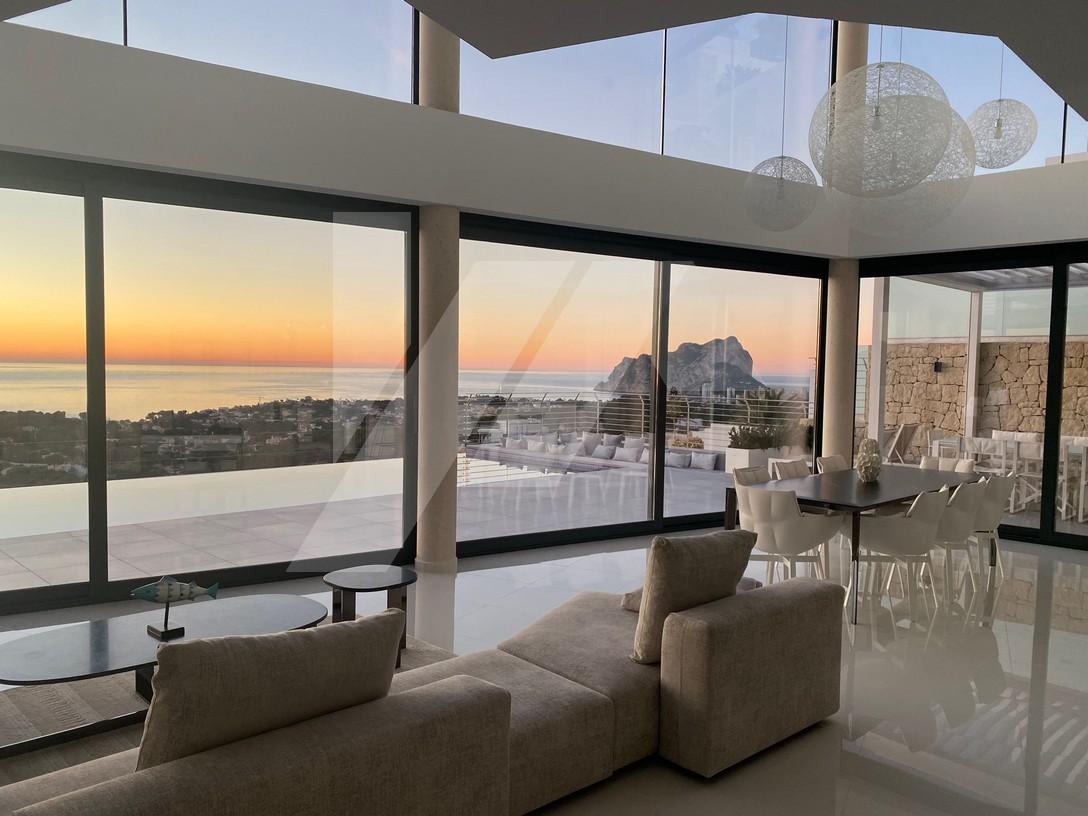 Villa de lujo con vistas al mar en venta en Benissa, Costa Blanca.