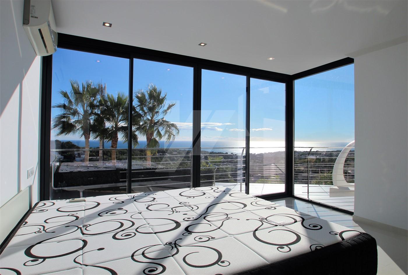 Villa de lujo con vistas al mar en venta en Benissa, Costa Blanca.