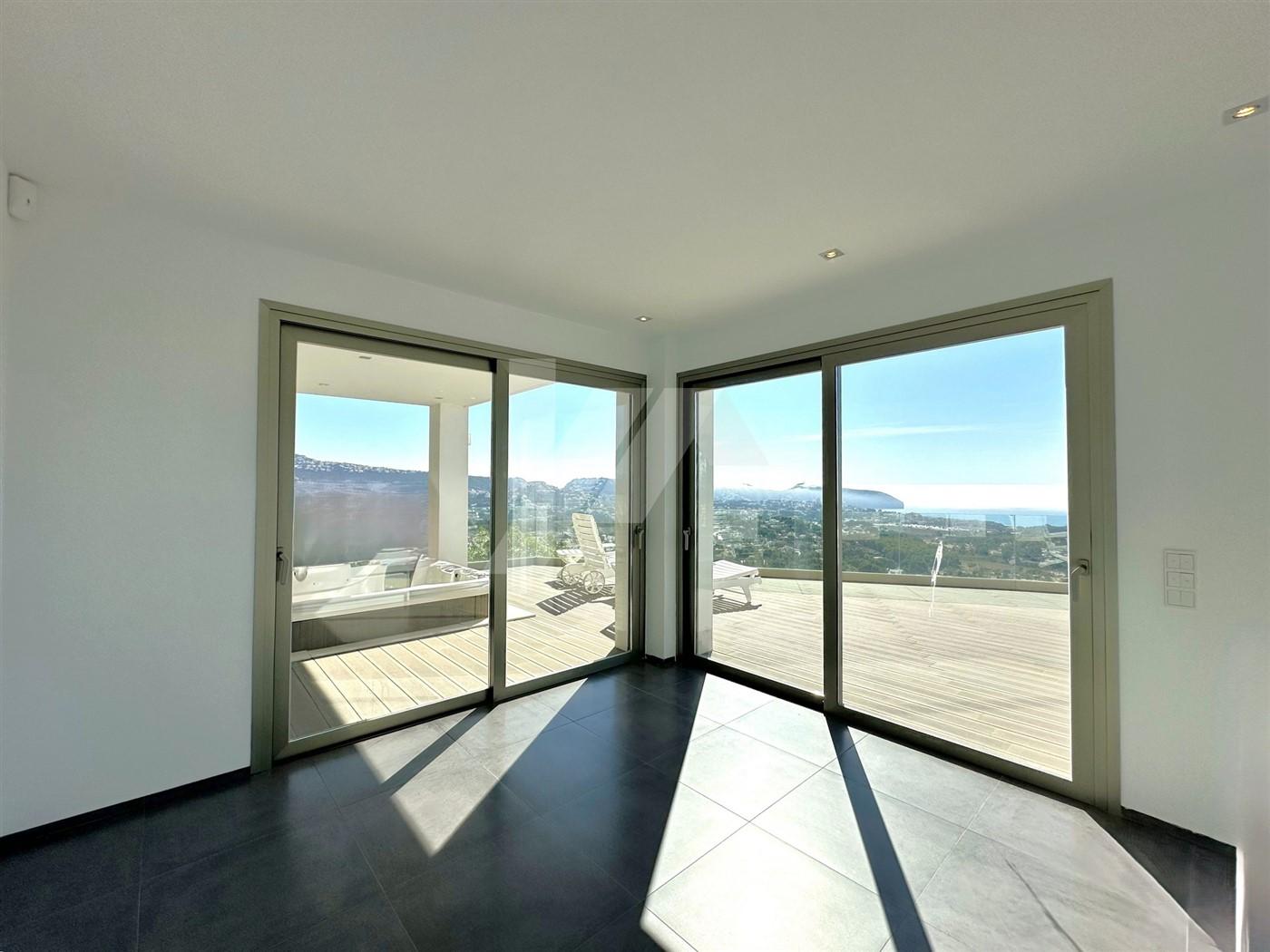 Exclusiva villa en venta con inigualables vistas al mar Mediterráneo en Moraira.