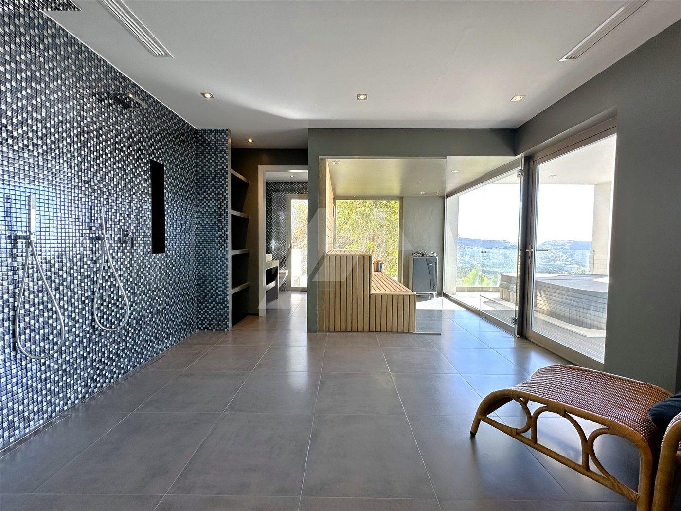 Exclusiva villa en venta con inigualables vistas al mar Mediterráneo en Moraira.