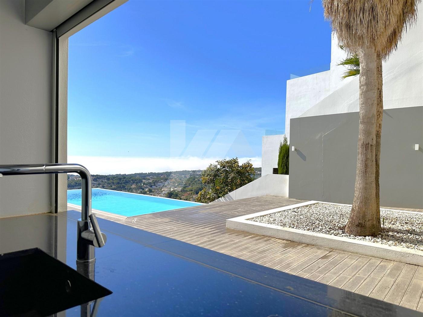 Exclusiva villa en venta con inigualables vistas al mar Mediterráneo en Moraira.