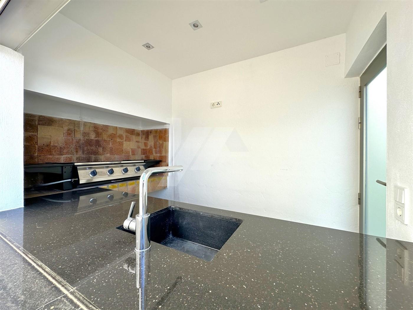 Exclusiva villa en venta con inigualables vistas al mar Mediterráneo en Moraira.