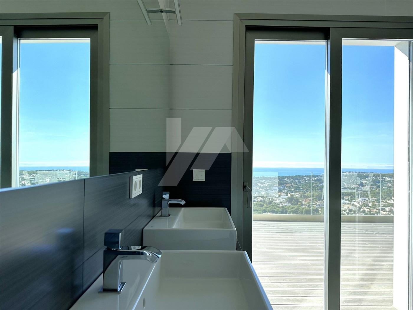 Exclusiva villa en venta con inigualables vistas al mar Mediterráneo en Moraira.