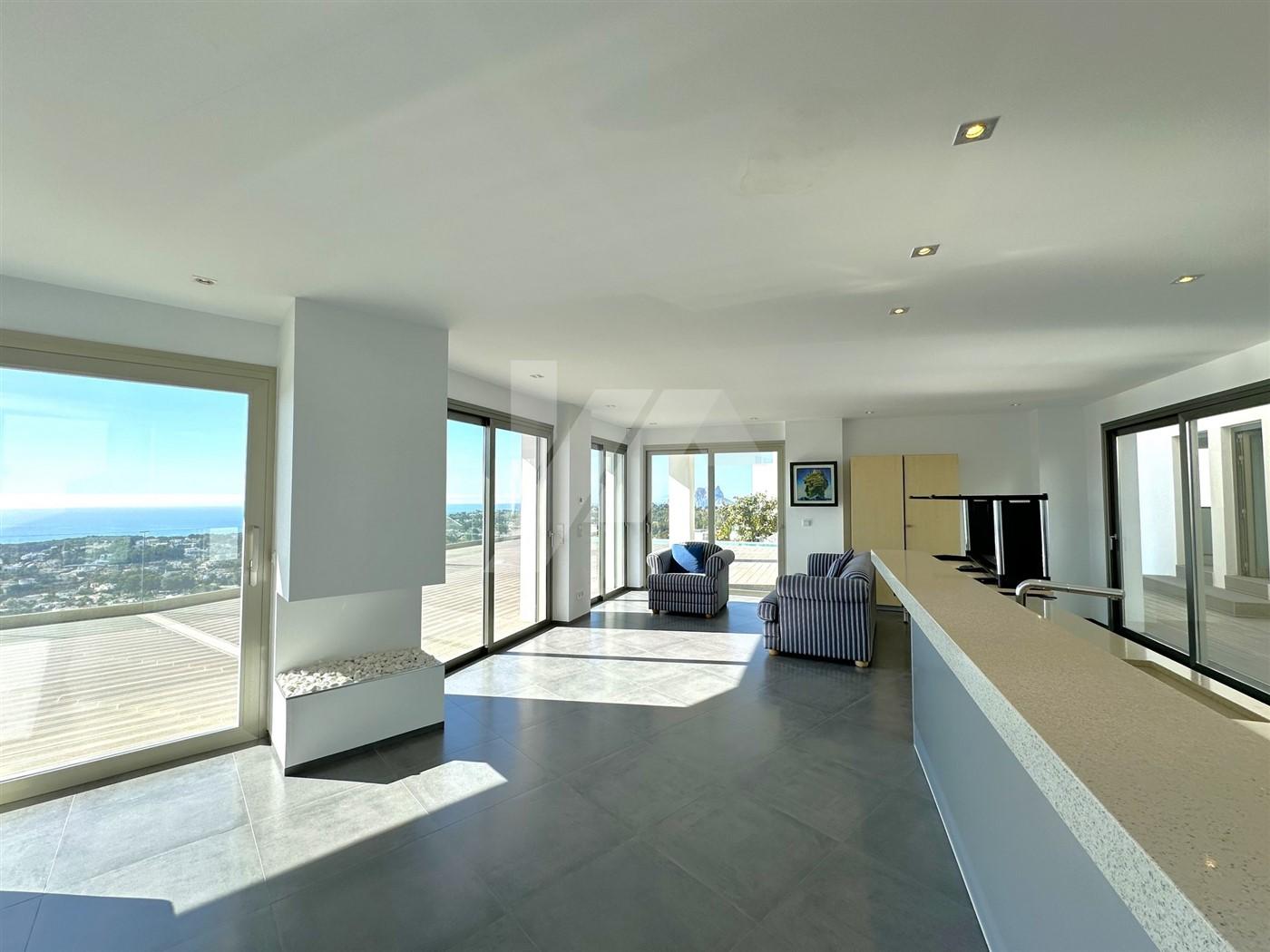 Exclusiva villa en venta con inigualables vistas al mar Mediterráneo en Moraira.