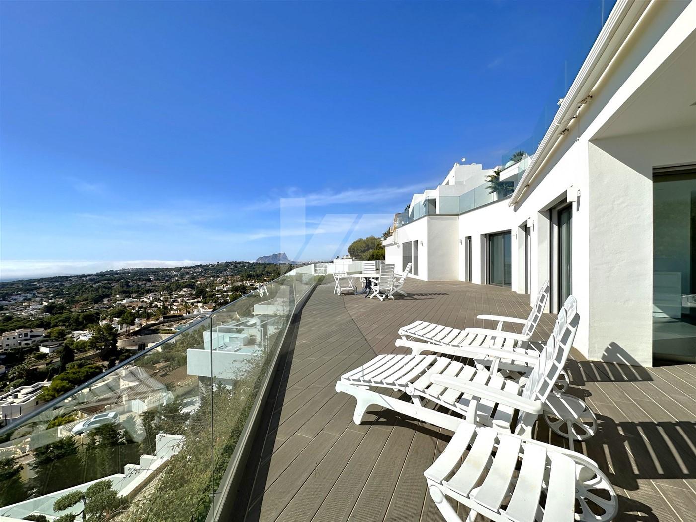 Exclusiva villa en venta con inigualables vistas al mar Mediterráneo en Moraira.