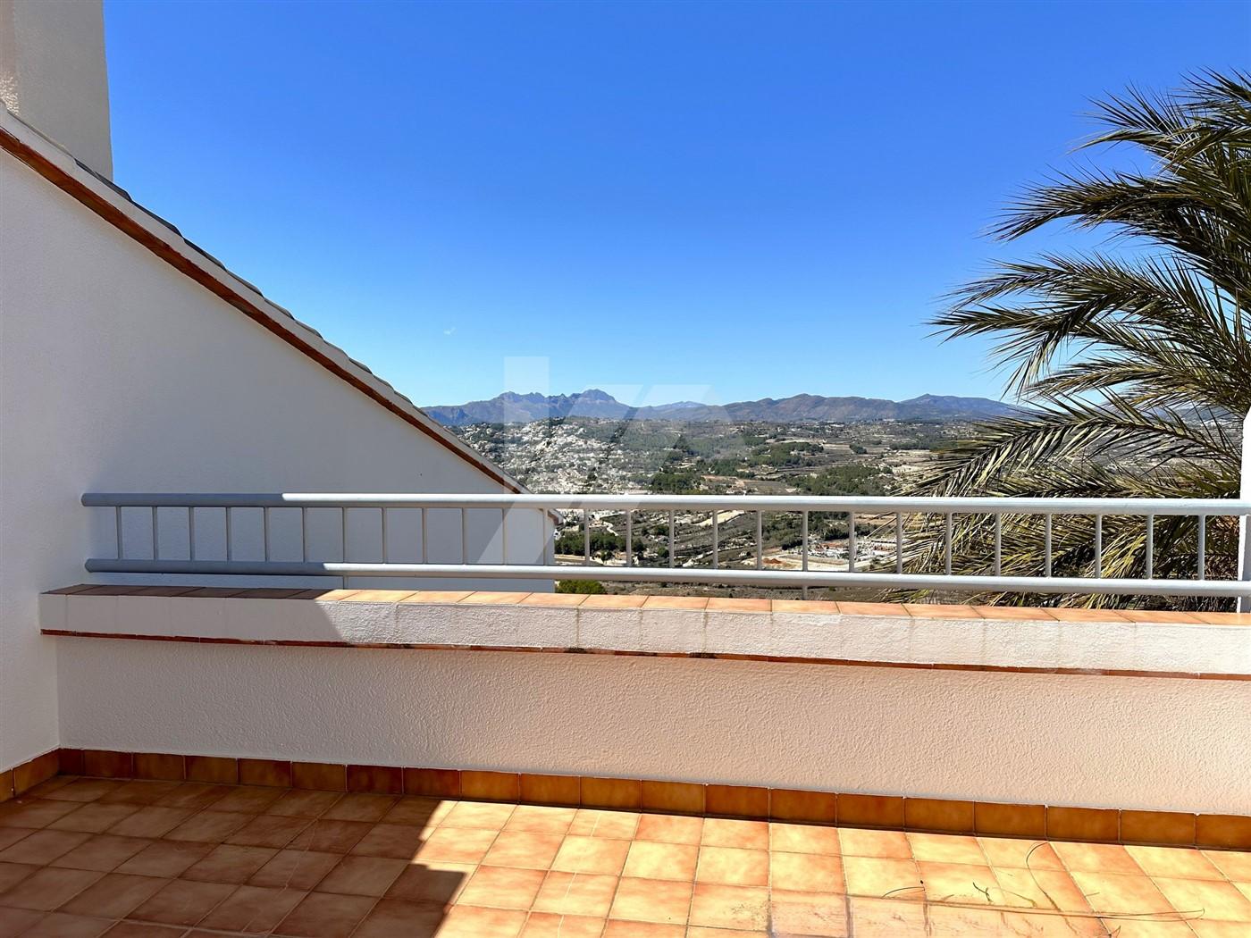 Excepcional villa en venta con vistas al mar en Moraira.