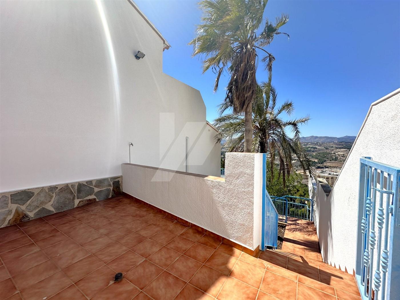 Excepcional villa en venta con vistas al mar en Moraira.