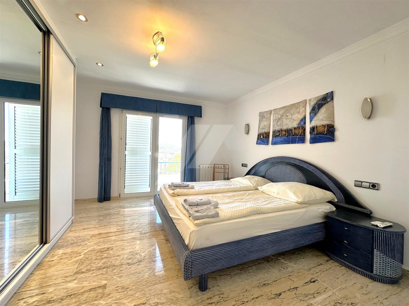 Excepcional villa en venta con vistas al mar en Moraira.