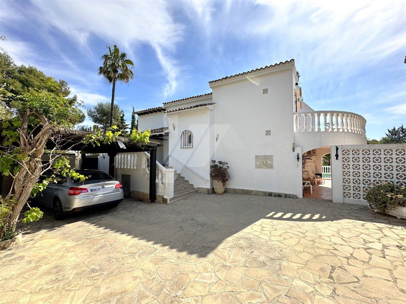 Villa con estilo Mediterráneo en venta en Moraira, Costa Blanca.