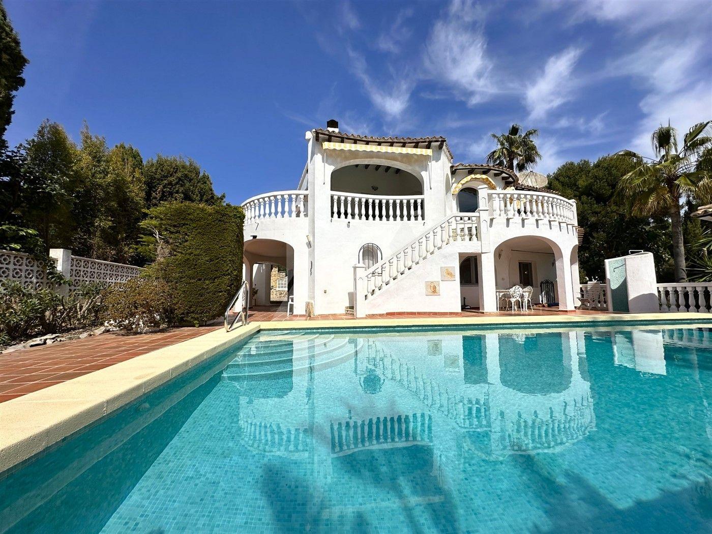 Villa con estilo Mediterráneo en venta en Moraira, Costa Blanca.