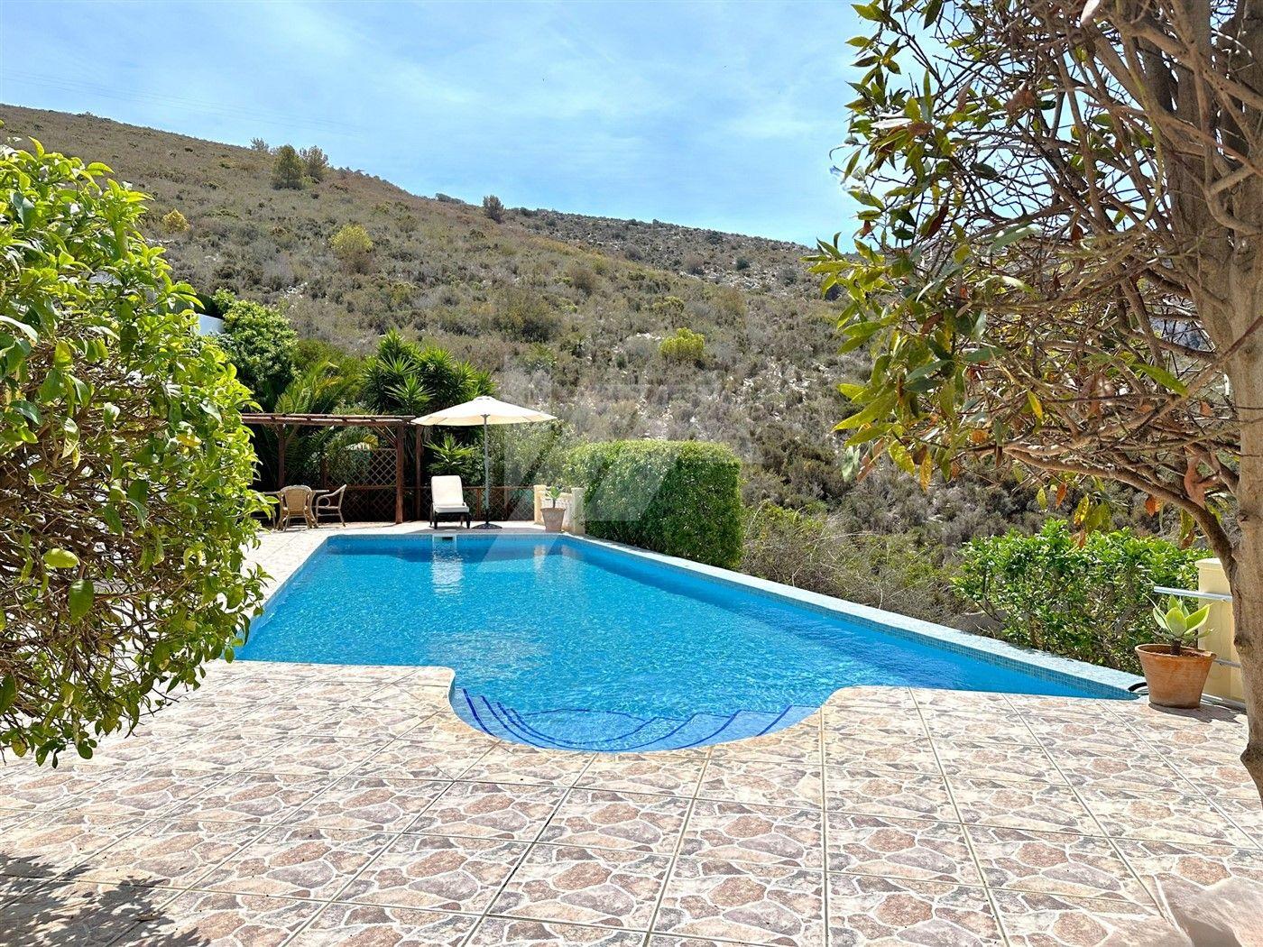 Chalet con vistas al mar en venta en el Portet, Moraira.
