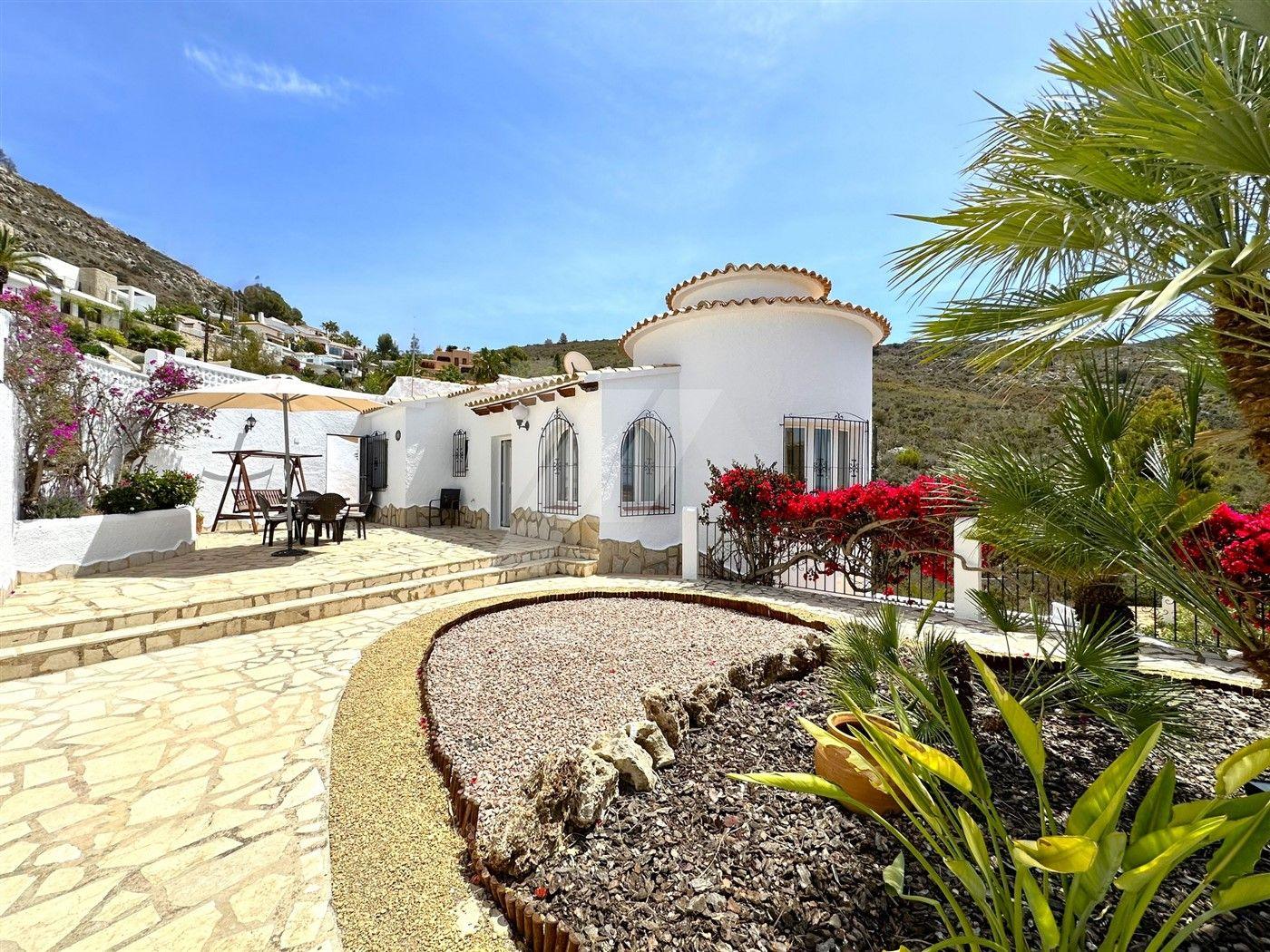 Chalet con vistas al mar en venta en el Portet, Moraira.
