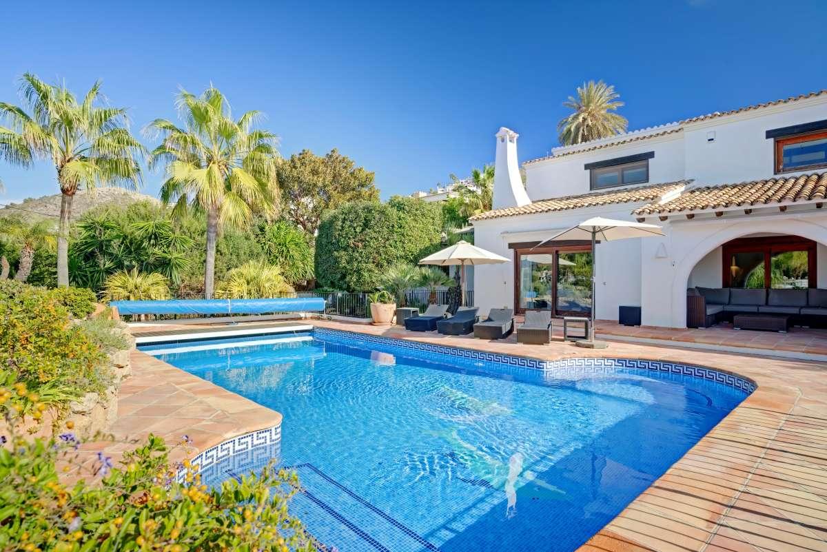 Venta. Chalet/Villa en Moraira