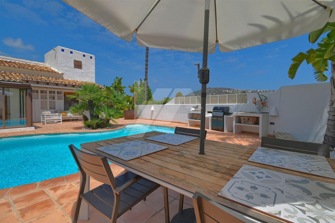 Villa en venta en Benimeit-Tabaira, Moraira, Costa Blanca.