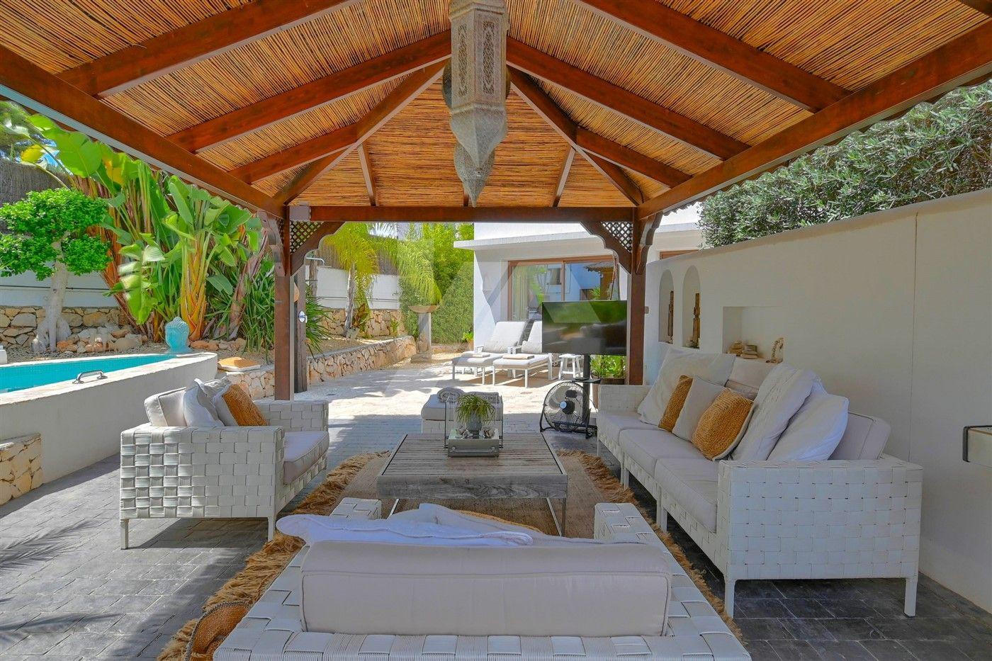 Villa en venta en Benimeit-Tabaira, Moraira, Costa Blanca.