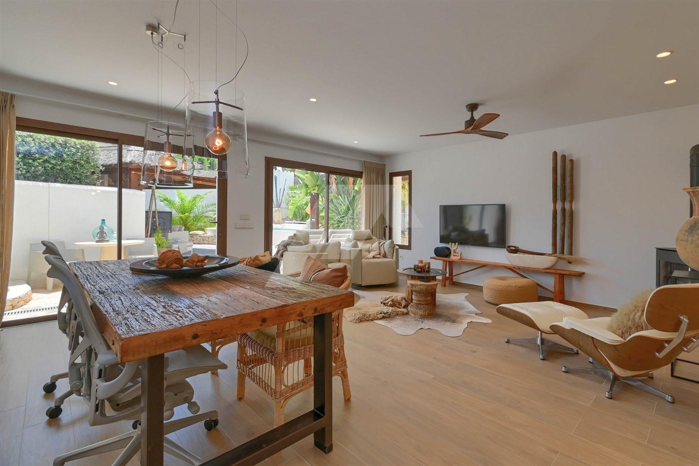 Villa en venta en Benimeit-Tabaira, Moraira, Costa Blanca.