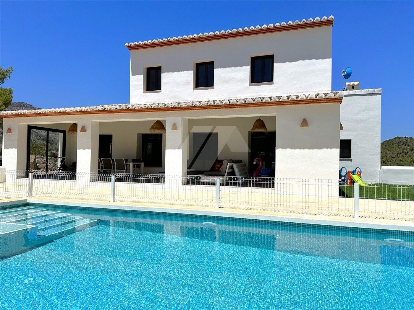 Fantastica Finca en venta en Benissa, Costa Blanca.