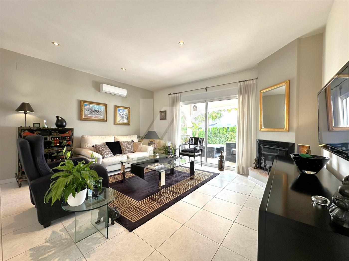 Villa en venta en Moraira, Costa Blanca.